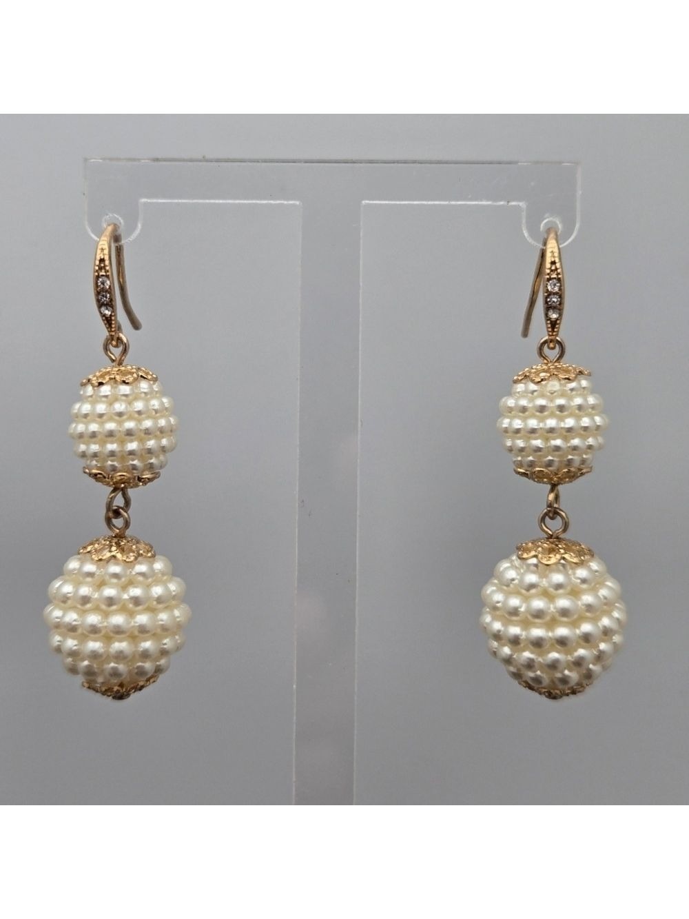 ✨2/$10✨ Gold & White Beaded Faux Pearl Drop Earrings